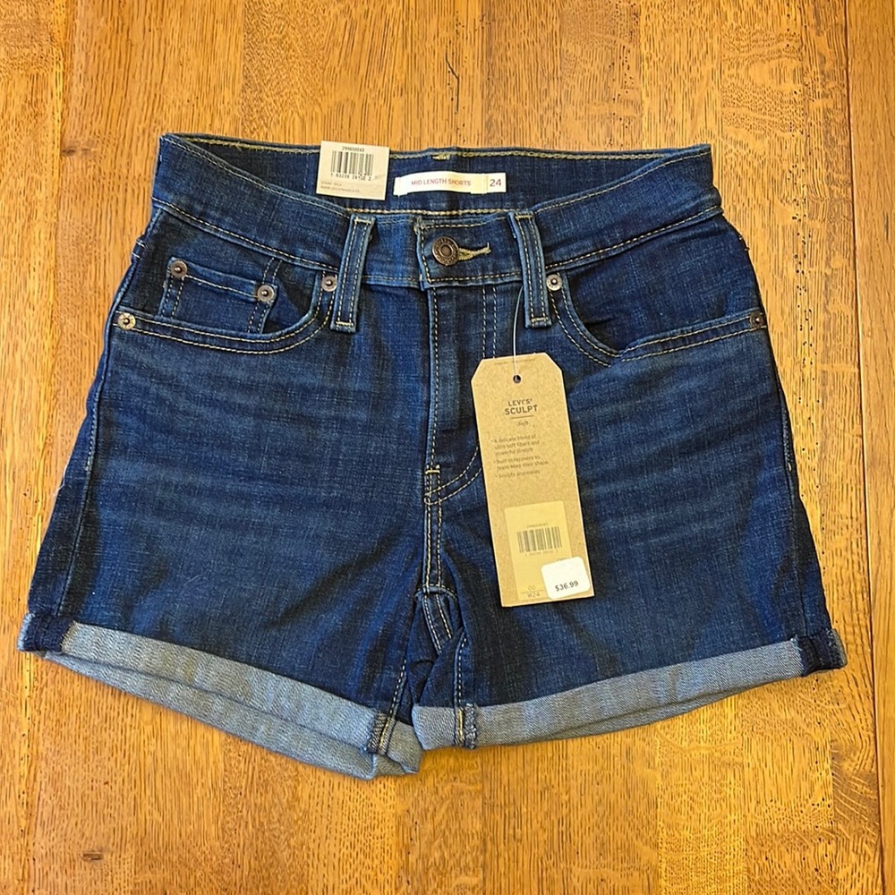 Levi’s Mid-Length Shorts - 00/W24